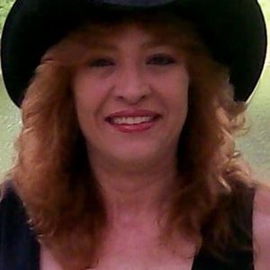 Meet your Posher, Debra